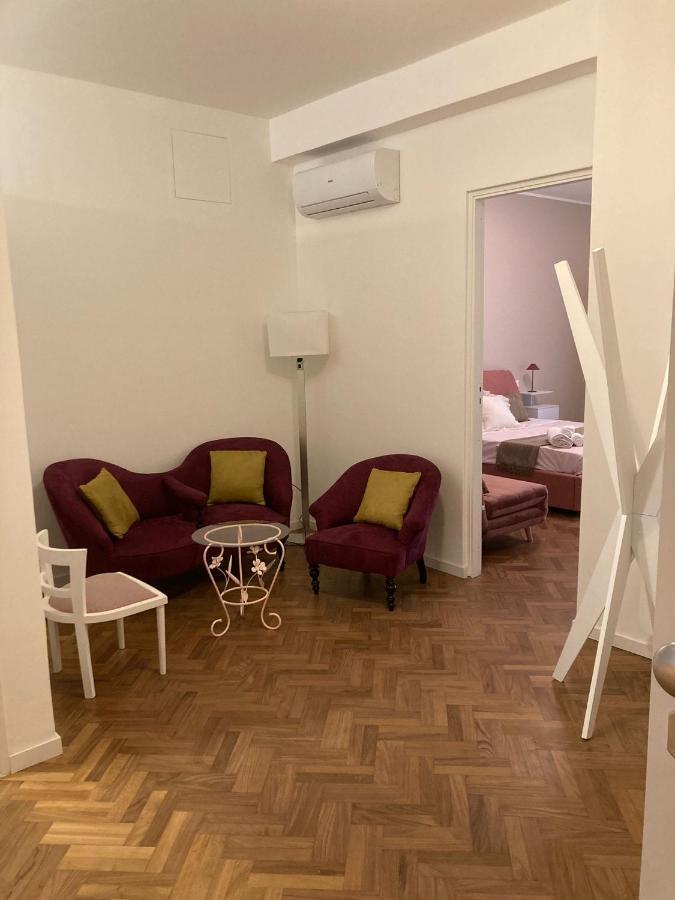 Case Vacanze Monroe 1 Palermo Exterior photo
